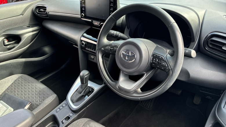 Toyota Yaris Cross 1.5 Hybrid Design 5dr CVT Hybrid Estate